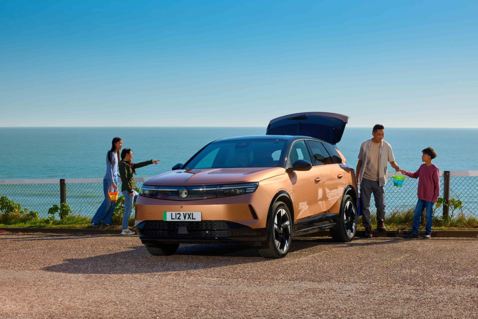 Vauxhall Finds Over a Third of Brits Prefer to Holiday in the UK